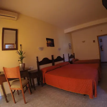 Hotel Carmen Teresa 3*