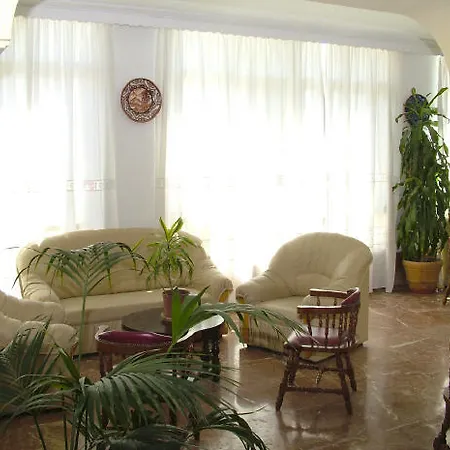 Carmen Teresa Hotel 3*