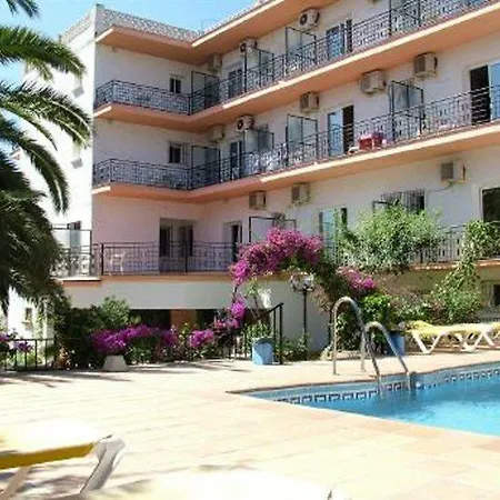 Carmen Teresa Hotel Torremolinos